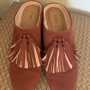 Toms Brown Tassel Mules Comfortable Slip-On Shoes